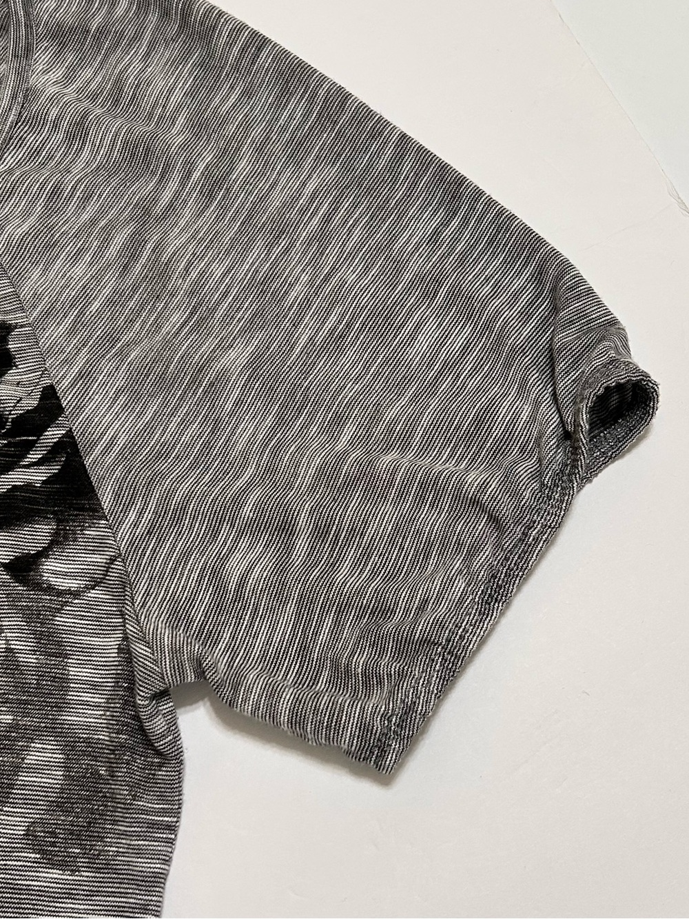Vintage Style & Co Women’s Embellished Rhinestones short sleeve top gray PL - Picture 6 of 9